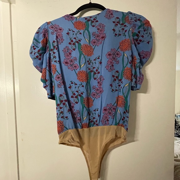 ASTR Aspect Blue Floral Print Bodysuit Colorful Leotard Top for Spring Summer - Picture 7 of 7